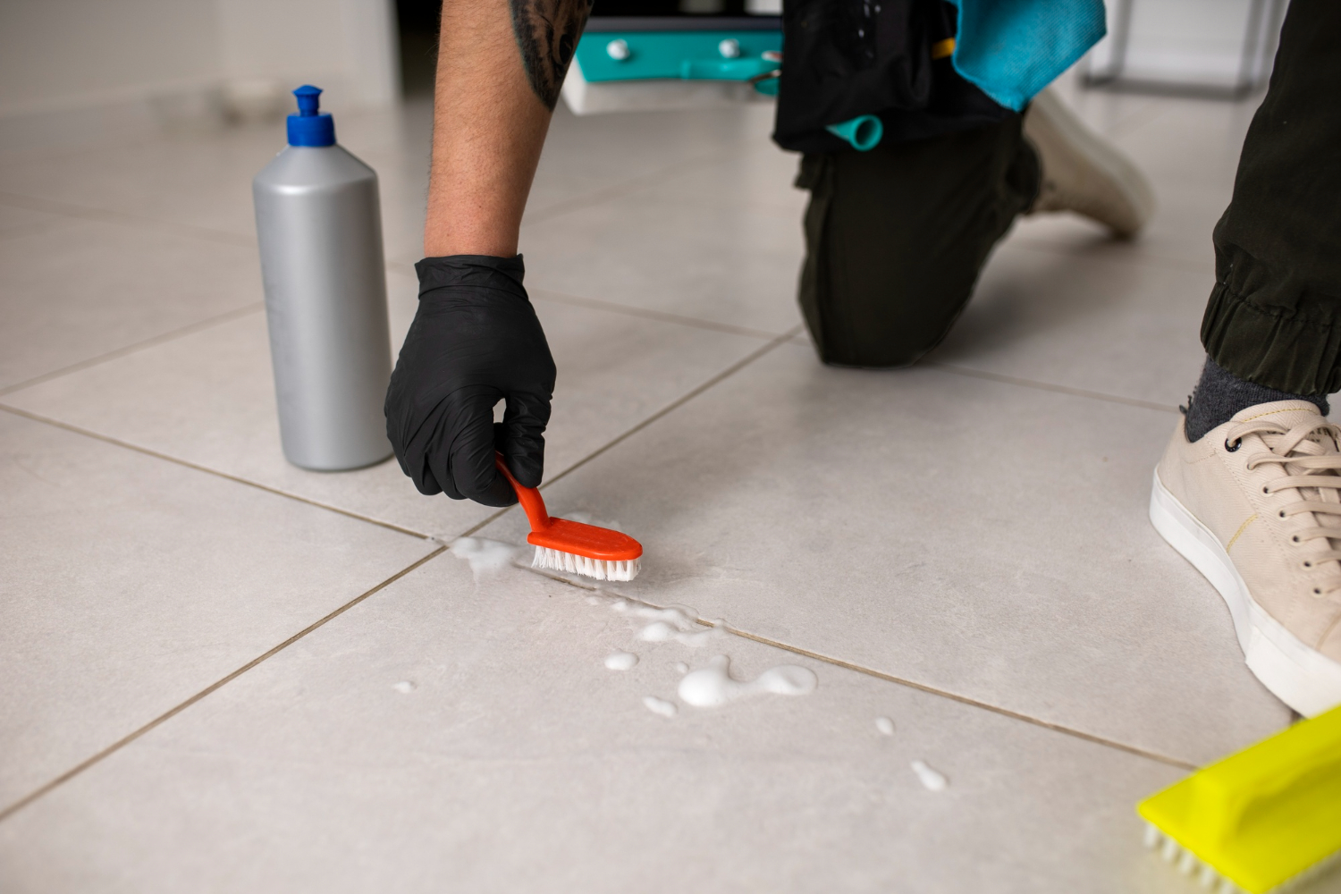 Tile and Grout Sparkling Clean